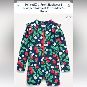 NWT Old Navy Kids Rashguard/ 4T